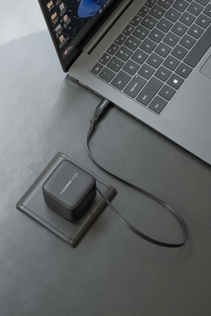 65W PD FAST CHARGING