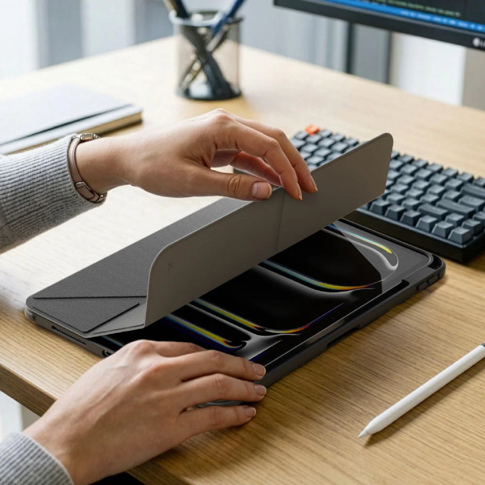 SLIM & PRECISION-FIT DESIGN