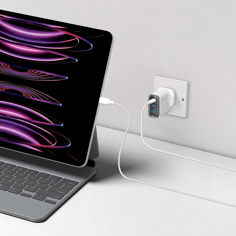 CHARGE UP TO 3 DEVICES